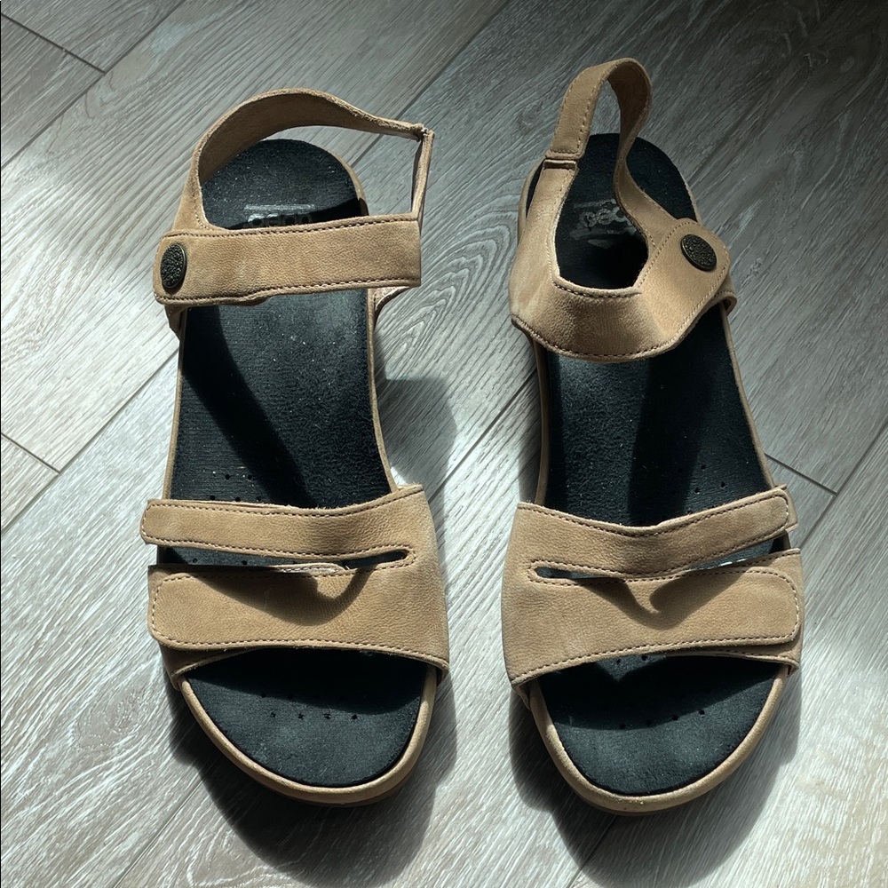 Abeo Gabrielle Sandals with Adjustable Straps